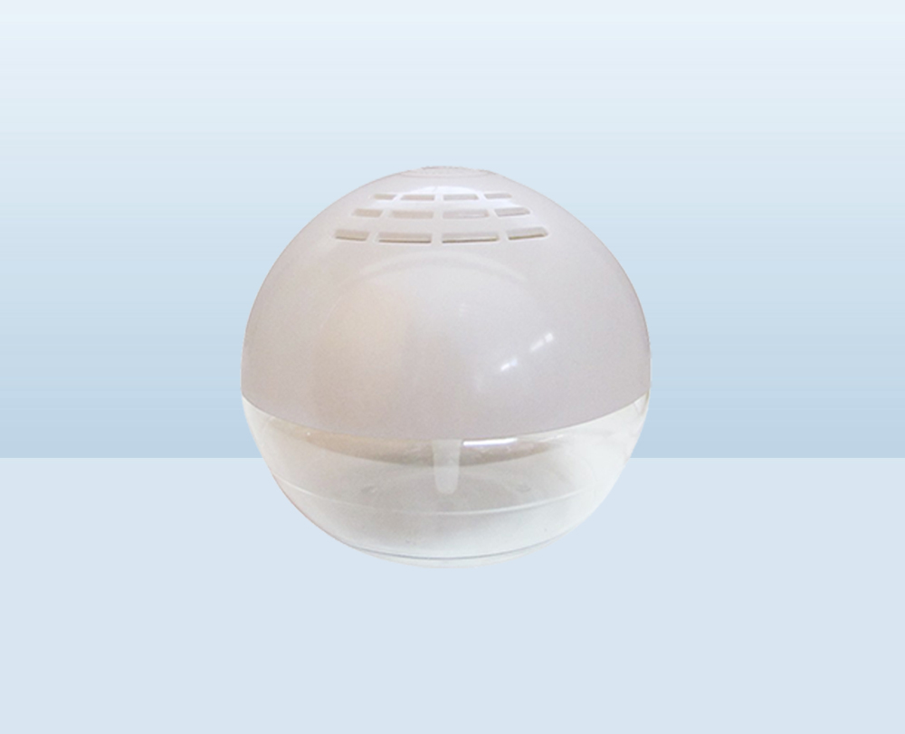 Globe AirFresher and Cleaner White